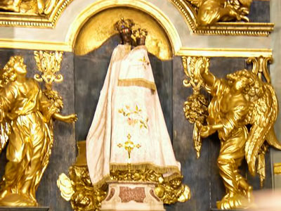 Marist pledge at Fourviere - Statue in Chapel