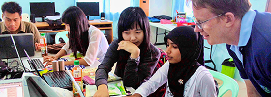 Frank Bird teaches ACU diploma in Ranong